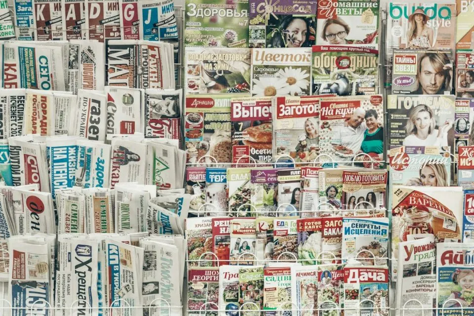 Photo newspaper reading tips