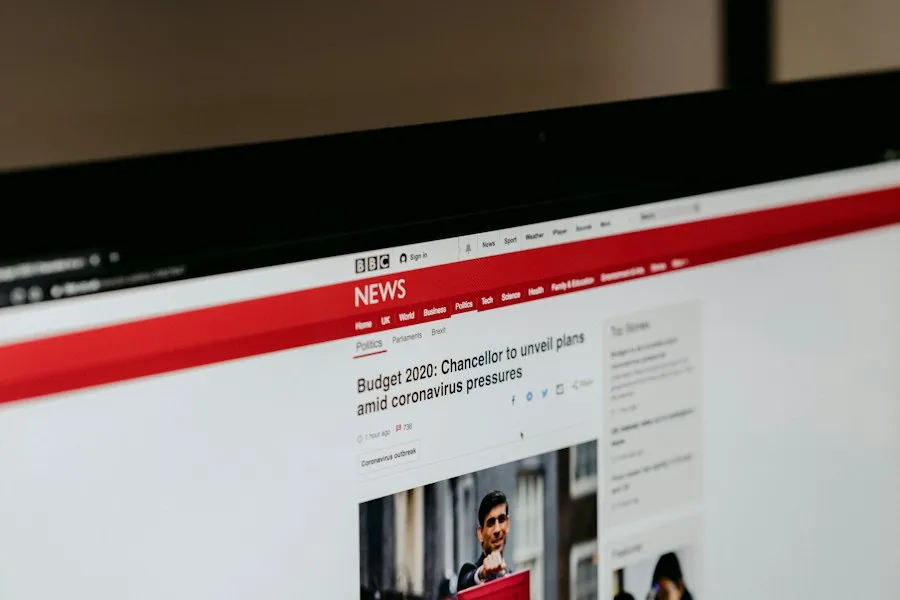 Photo online news media